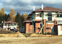 Строительство домов в поселке